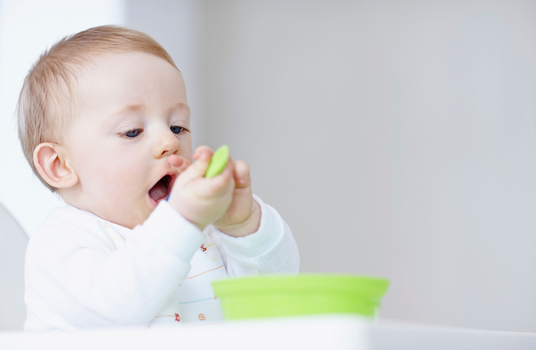 Egyéves kor felett minden harmadik családban ugyanazt eszik a babák, mint a család többi tagja